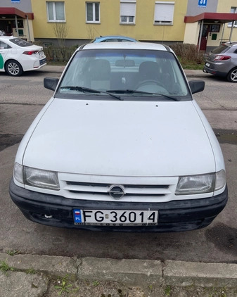 Opel Astra cena 2700 przebieg: 200000, rok produkcji 1993 z Drohiczyn małe 22